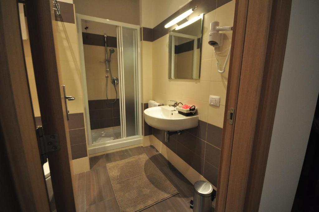 Hotel 325 Tor Vergata Rome Bilik gambar