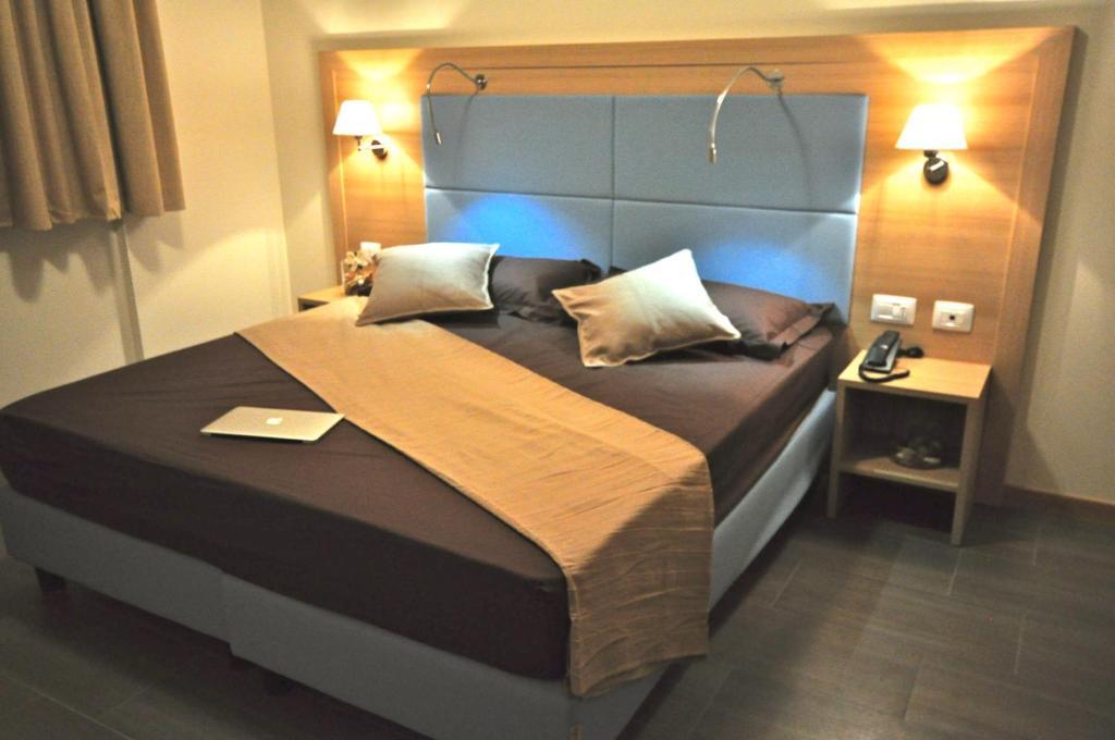 Hotel 325 Tor Vergata Rome Bilik gambar