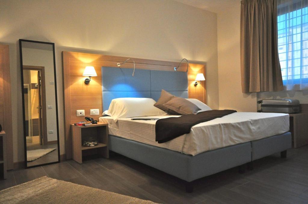 Hotel 325 Tor Vergata Rome Bilik gambar
