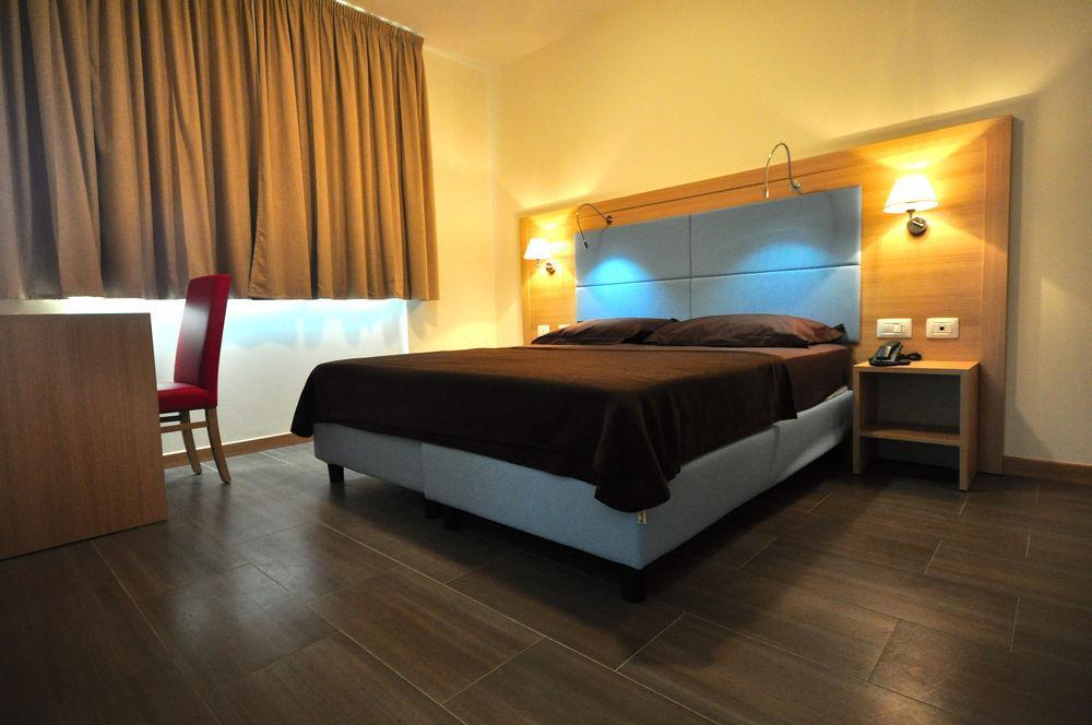 Hotel 325 Tor Vergata Rome Luaran gambar